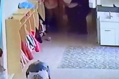 Boğazına yemek kaçan öğretmenin yardımına meslektaşı koştu