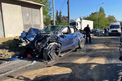 Bornova’da feci kaza: 1 ölü, 7 yaralı