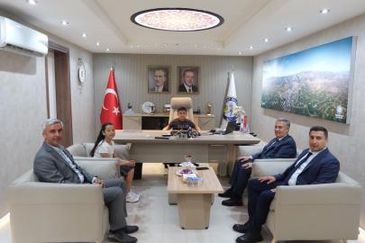 Buharkent’te başkanlık koltuğu değişti