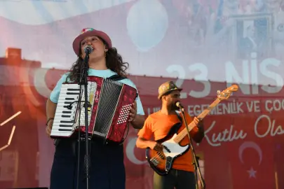 Bursa Osmangazi’de Çocuk Bayramı karnaval havasında kutlandı