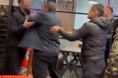 Büyükçekmece’de siparişi geç gelen şahıs, çalışanların üzerine yürüdü