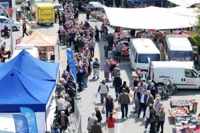 Büyükşehrin fideleri Karacasu ve Koçarlı’da dağıtıldı