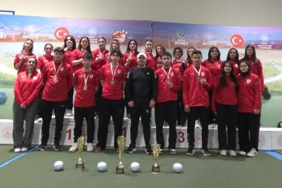 Çim topunda Samsun damgası: Bir şampiyonluk, bir ikincilik