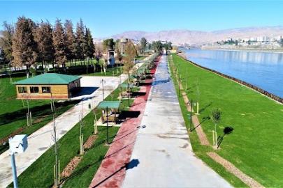 Cizre’de parkta uygunsuz hareketlerde bulunan şahıslara adli işlem