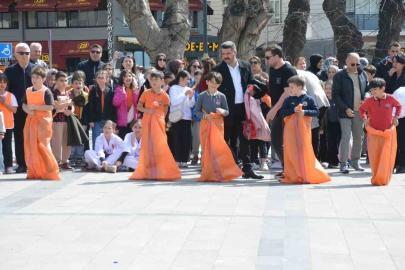 Çocuk şenliği Sinop’ta renkli görüntülere sahne oldu