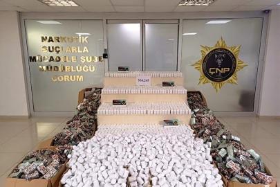 Çorum’da 550 bin adet sentetik ecza hapı ele geçirildi: 2 tutuklama