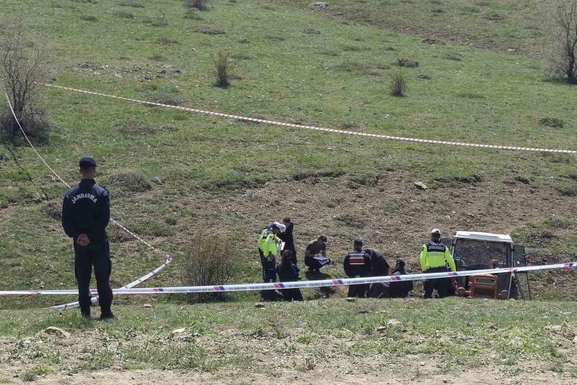Çorum’da traktör dere yatağına devrildi: 1 ölü, 3 yaralı