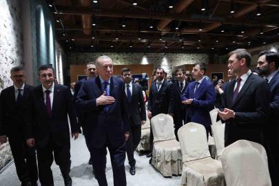 Cumhurbaşkanı Erdoğan: "İmalatçı ihracatçılarımızda vergiyi yüzde 9’a indiriyoruz"