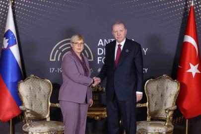 Cumhurbaşkanı Erdoğan Slovenya Cumhurbaşkanı Natasa Pirc Musar ile görüştü