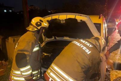 Defne’de aracın motorunda yangın çıktı