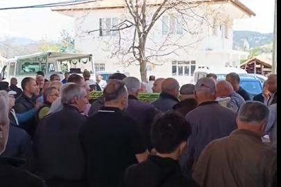 Denetimli serbestlikteki arkadaşı tarafından öldürülen gurbetçi son yolculuğuna uğurlandı