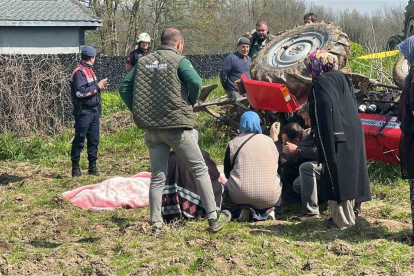 Devrilen traktörün altında kalarak hayatını kaybetti