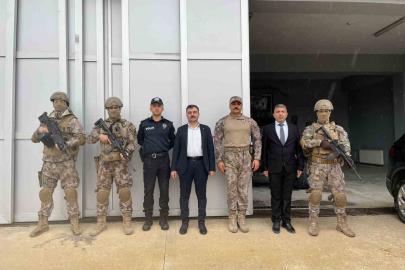 Dicle Kaymakamı Atış, emniyet personeli ile bir araya geldi