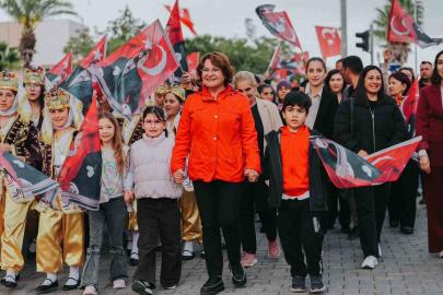 Didim’de bayram coşkusu sokaklara taştı