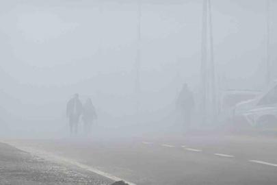 Diyarbakır’da sis görüş mesafesini 20 metreye kadar düşürdü