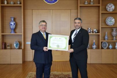 DPÜ Evliya Çelebi Yerleşkesi’ne ’Sıfır atık belgesi yenileme’ başarısı