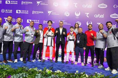 Dünya Gençler Taekwondo Şampiyonası’nda çifte bronz