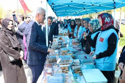 Düzce’de ihtiyaç sahibi nişanlı gençler için hayır çarşısı