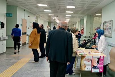 Düzce’de Kanser Haftası’nda farkındalık standı kuruldu