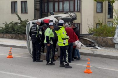 Edirne’de kontrolden çıkan hafif ticari araç yan yattı: Sürücü yaralandı