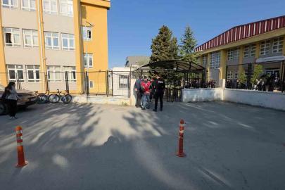 Edirne’de lisede turnikeli güvenlik sistemi