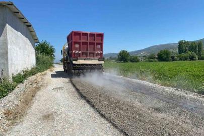 Efeler Belediyesi yol yapım ve onarım çalışmalarını sürdürüyor