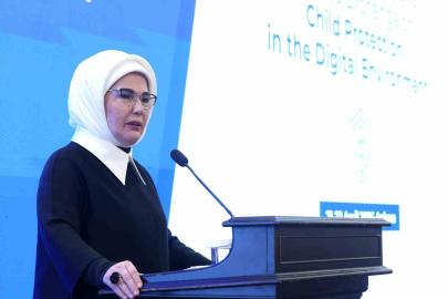 Emine Erdoğan: "Özellikle teknoloji şirketlerinin hesap verebilir olmaları ve çocuk dostu tasarım yapmaları bir zorunluluktur"