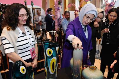 Emine Erdoğan, TOGEM-DER’in geleneksel "Cemre Çarşısı"nın açılışına katıldı