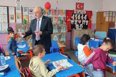 ER-VAK 23 Nisan Ulusal Egemenlik ve Çocuk Bayramı’nda okullardaydı