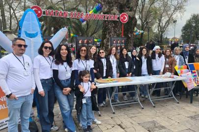 Ereğli’de 23 Nisan iki ayrı törenle kutlandı