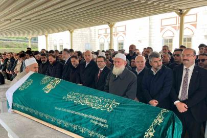 Erzurumspor Başkanı Ahmet Dal’ın annesi Zühal Dal son yolculuğuna uğurlandı