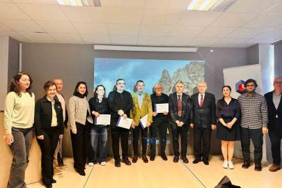 Fotoğrafın doğa, kent ve mimarlıkla kurduğu bağ ele alındı