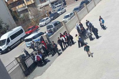 Gaziantep’te lise önünde kurusıkı tabancalı saldırı paniği