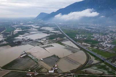 Gediz taşkını yerleşim alanlarına ulaştı
