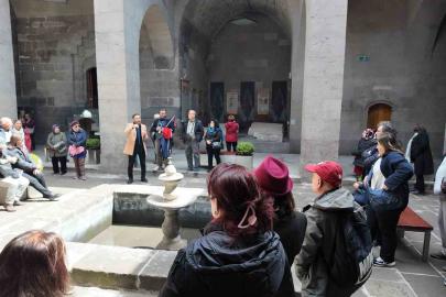 Gevher Nesibe Tıp Tarihi Müzesi’ne hayran kaldılar