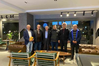 Gördes’in tarihine ışık tutacak kitabın geliri öğrencilere bağışlanacak