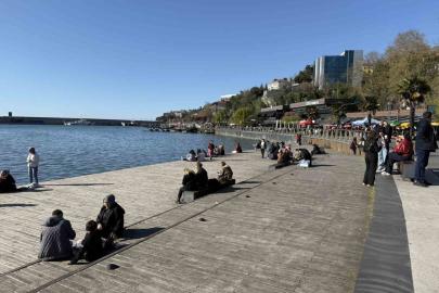 Güneş yüzünü gösterdi, Zonguldak’ta sahil şeridi hareketlendi