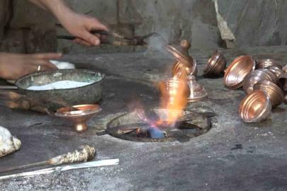 İkiz kardeşler baba mesleğini yaşatıyor