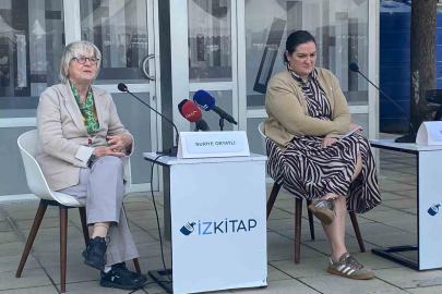 İlber Ortaylı, İzmir’de adını taşıyan kütüphane önünde anıldı