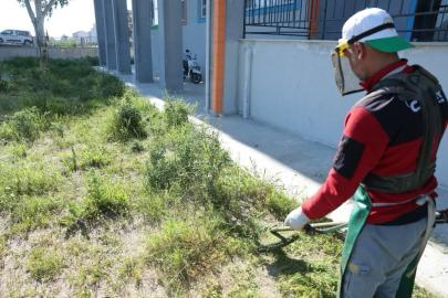 İncirliova’da okul bahçeleri temizlendi