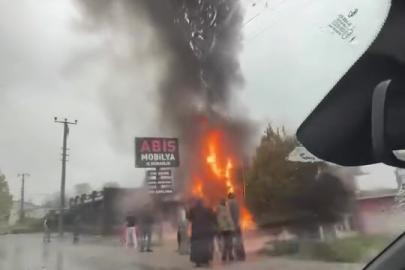 İş yeri alevlere teslim oldu