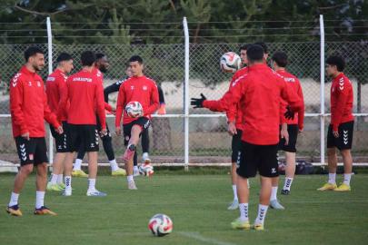 İsmet Taşdemir’in aklı play-off’ta