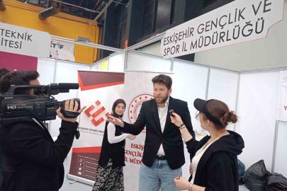 ’İşsizlik’ konulu komedi skeci İstihdam Fuarı’na renk kattı