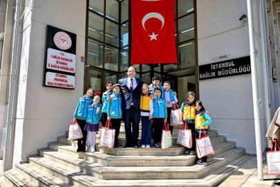 İstanbul İl Sağlık Müdürü Doç. Dr. Abdullah Emre Güner çocukları makamında ağırladı