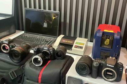 İstanbul’da kargo dolandırıcılığı şebekesine operasyon: 3’ü kadın 10 şüpheli şüpheli adliyeye sevk edildi