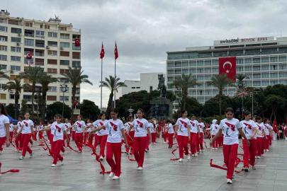 İzmir’de 23 Nisan coşkusu