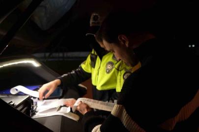 Kadıköy’de makas atan sürücü: "90 bin lirasında değilim ama arabamı bağlama"