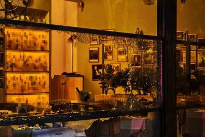 Kadıköy’de restorana silahlı saldırı: Tartışmanın ardından mekanı kurşunladı