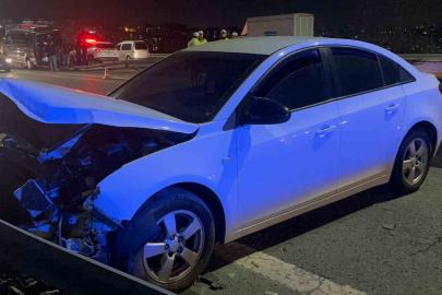 Kağıthane’de zincirleme kaza: Kopan bariyer minibüse böyle çarptı