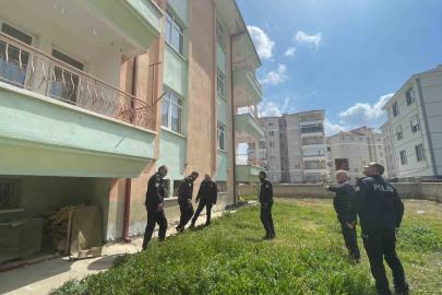 Karaman’da pencereden düşen 3 yaşındaki çocuk yaralandı